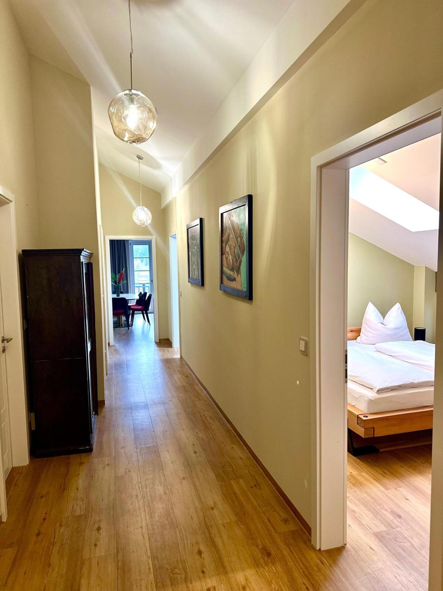 Vaicun Stays Luxury Apartments - Stilvolle Apartments Am Tegernsee غموند آم تيغرنسي المظهر الخارجي الصورة